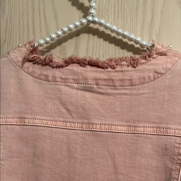 Stylish Pink Denim Jacket with Pearl Details - Picture 11 of 14
